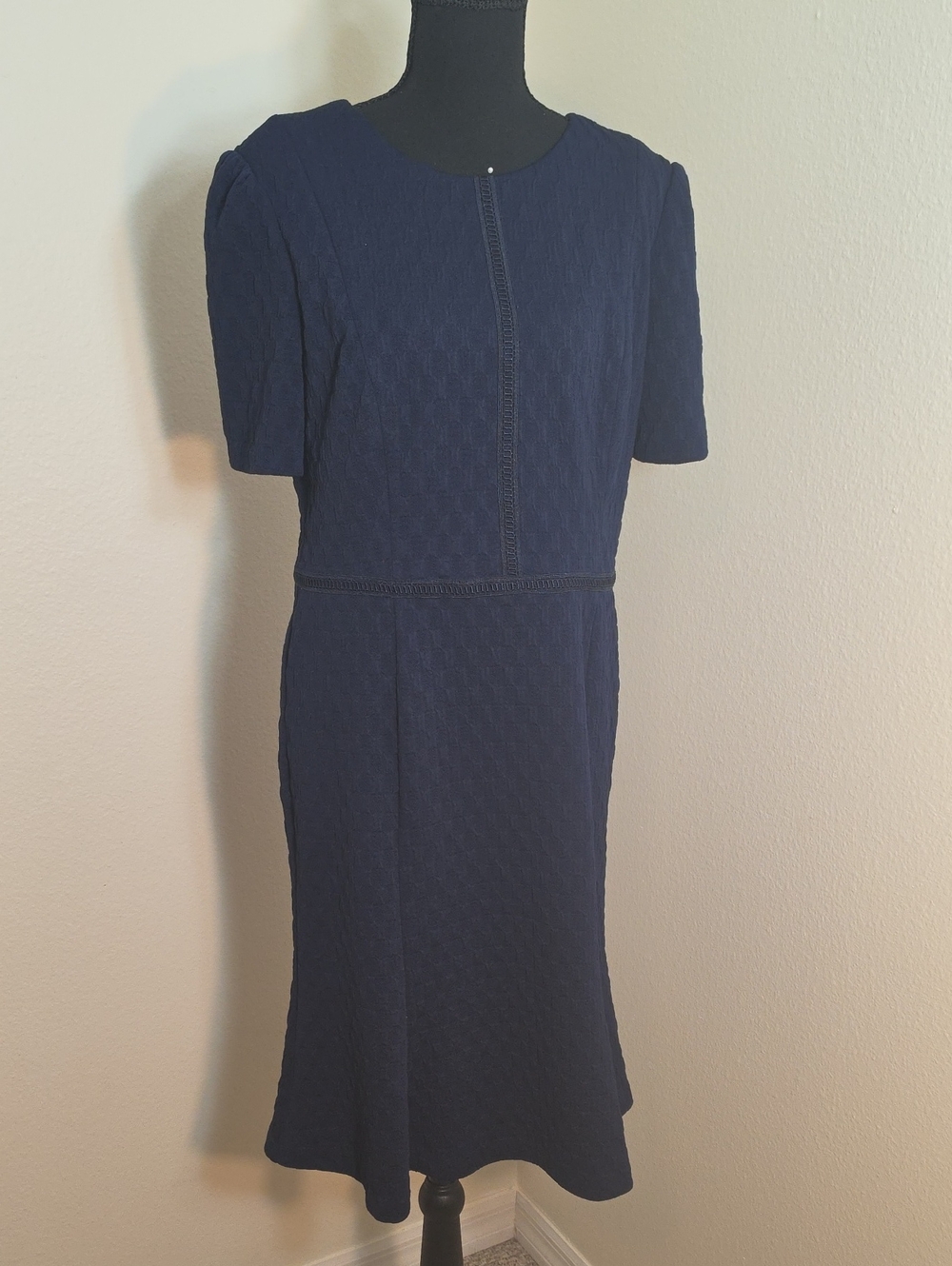 Maggy London Navy Textured Midi Dress with Short Sleeves